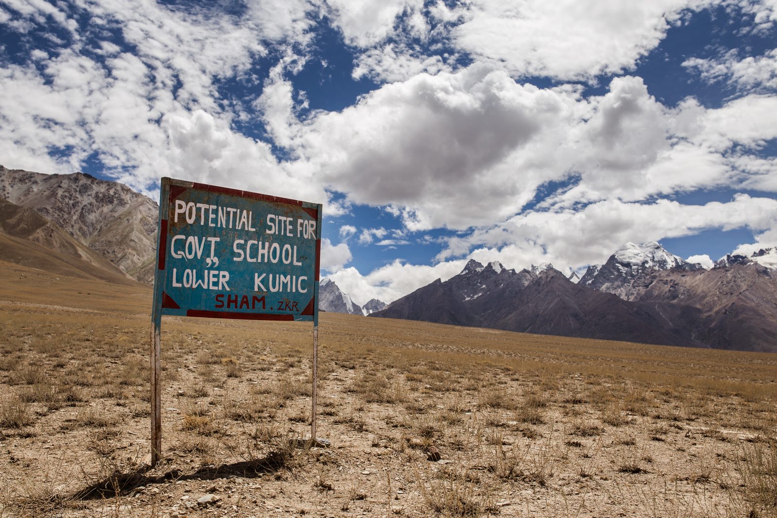 A sign indicating the location of Lower Kumik’s new school.